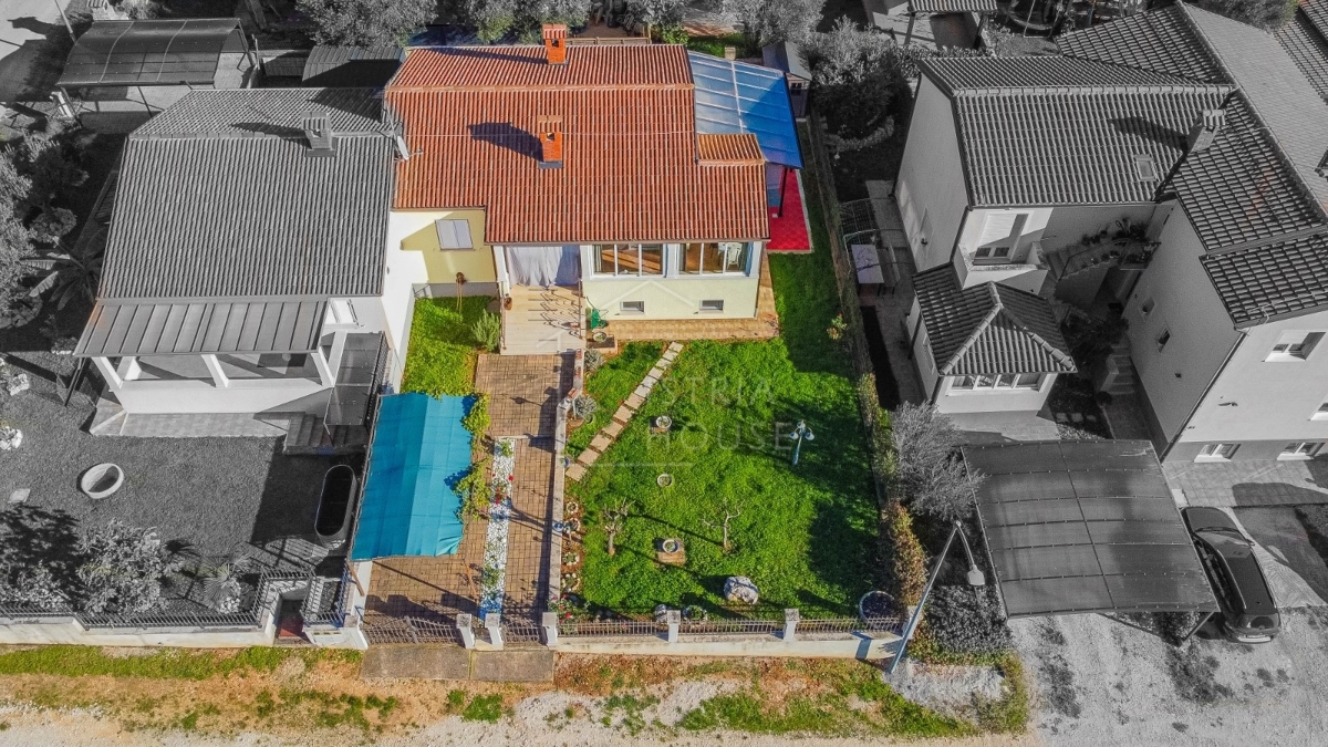 Poreč, okolica, dvojček s pogledom na morje