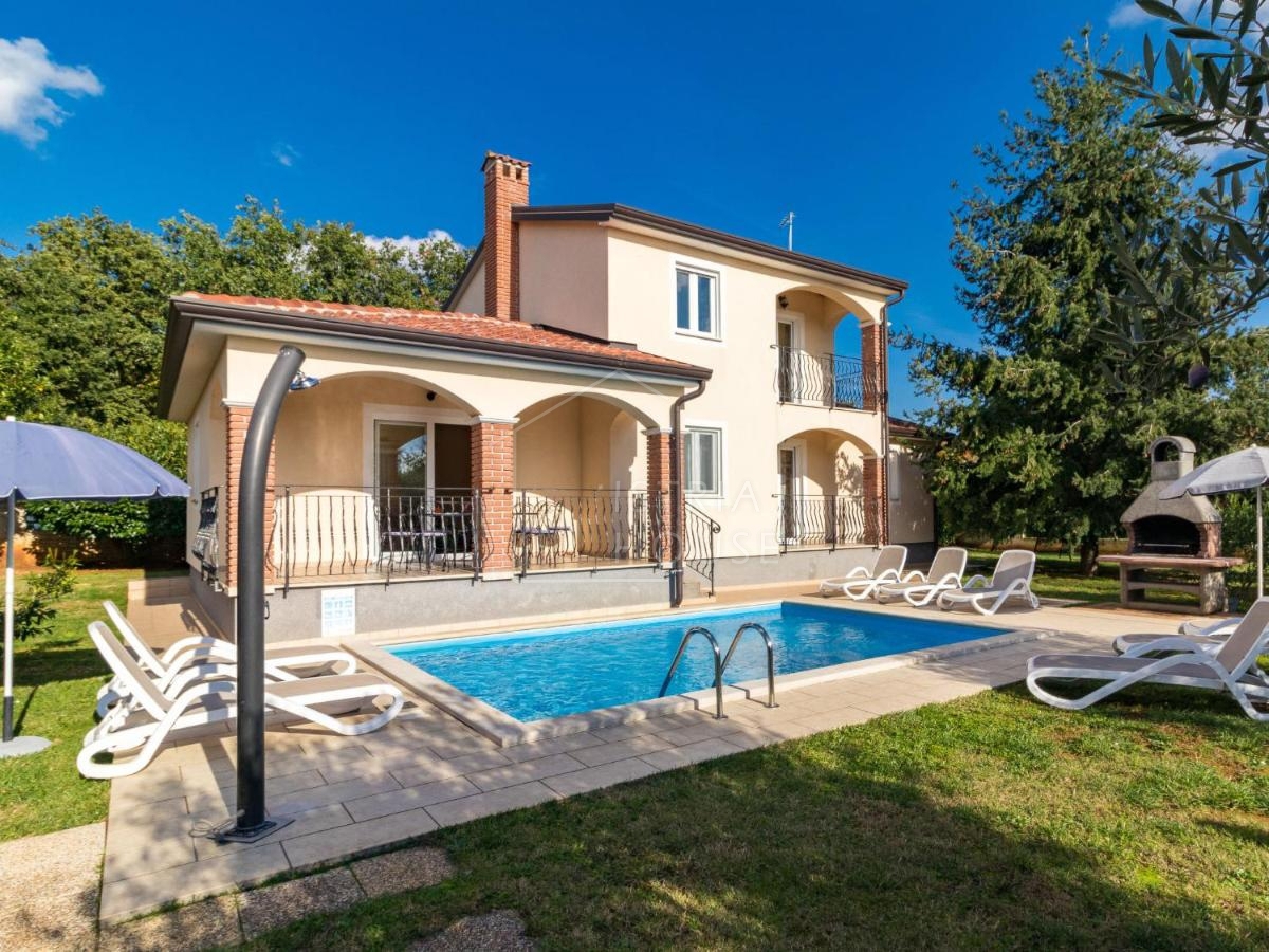 Poreč, okolica, počitniška hiša na obrobju naselja