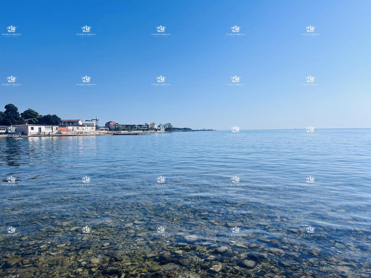 Istra, Umag, središče mesta, stanovanje 2S+DB, 90 m2, 40 m od morja