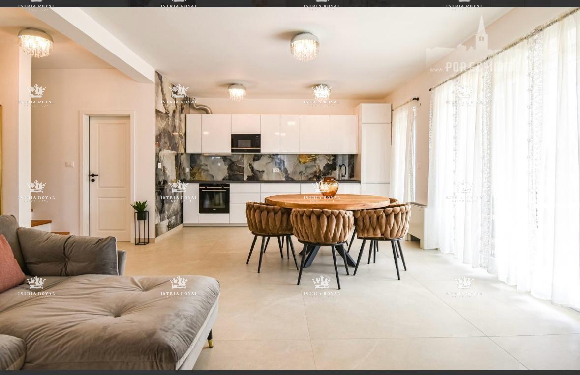 Istra, Poreč, dvoetažni stan 150 m2, prodaja, 3SS+DB, parkirišče, primerno za oddajanje počitniške vile