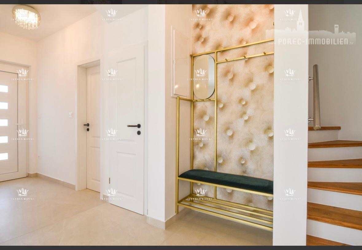 Istra, Poreč, dvoetažni stan 150 m2, prodaja, 3SS+DB, parkirišče, primerno za oddajanje počitniške vile