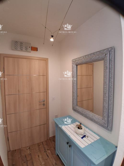 Istra, Červar Porat, PRVA VRSTA OB MORJU! stanovanje 62 m2, 2SS+DB, terasa