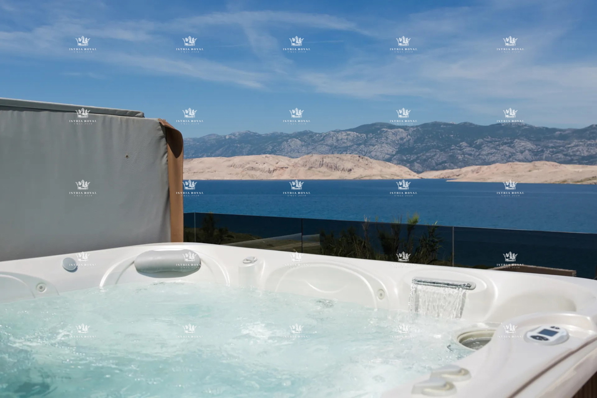 Luksuzna vila z razgledom na morje in bazenom – Pag, 130 m od plaže