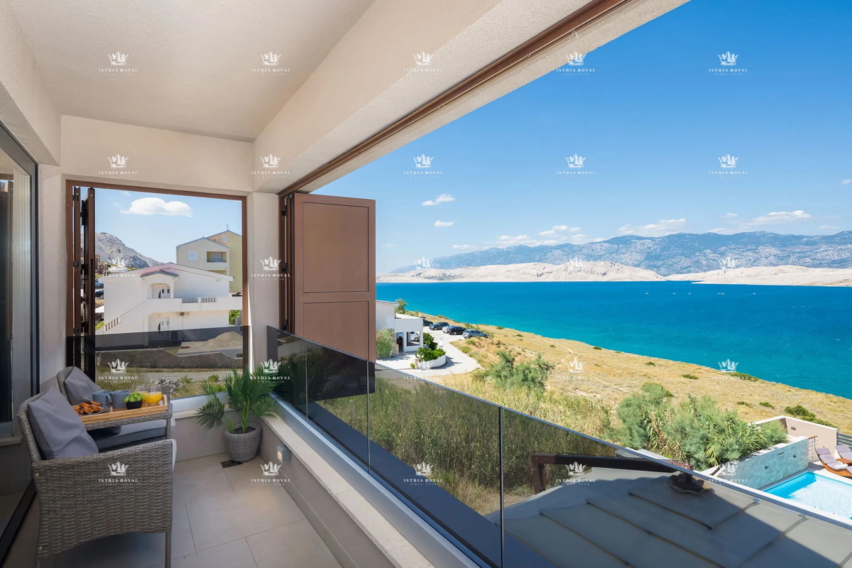 Luksuzna vila z razgledom na morje in bazenom – Pag, 130 m od plaže