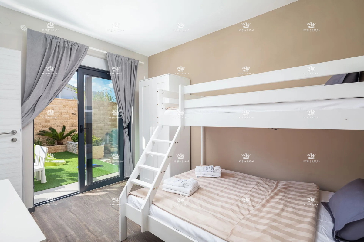 Luksuzna vila z razgledom na morje in bazenom – Pag, 130 m od plaže