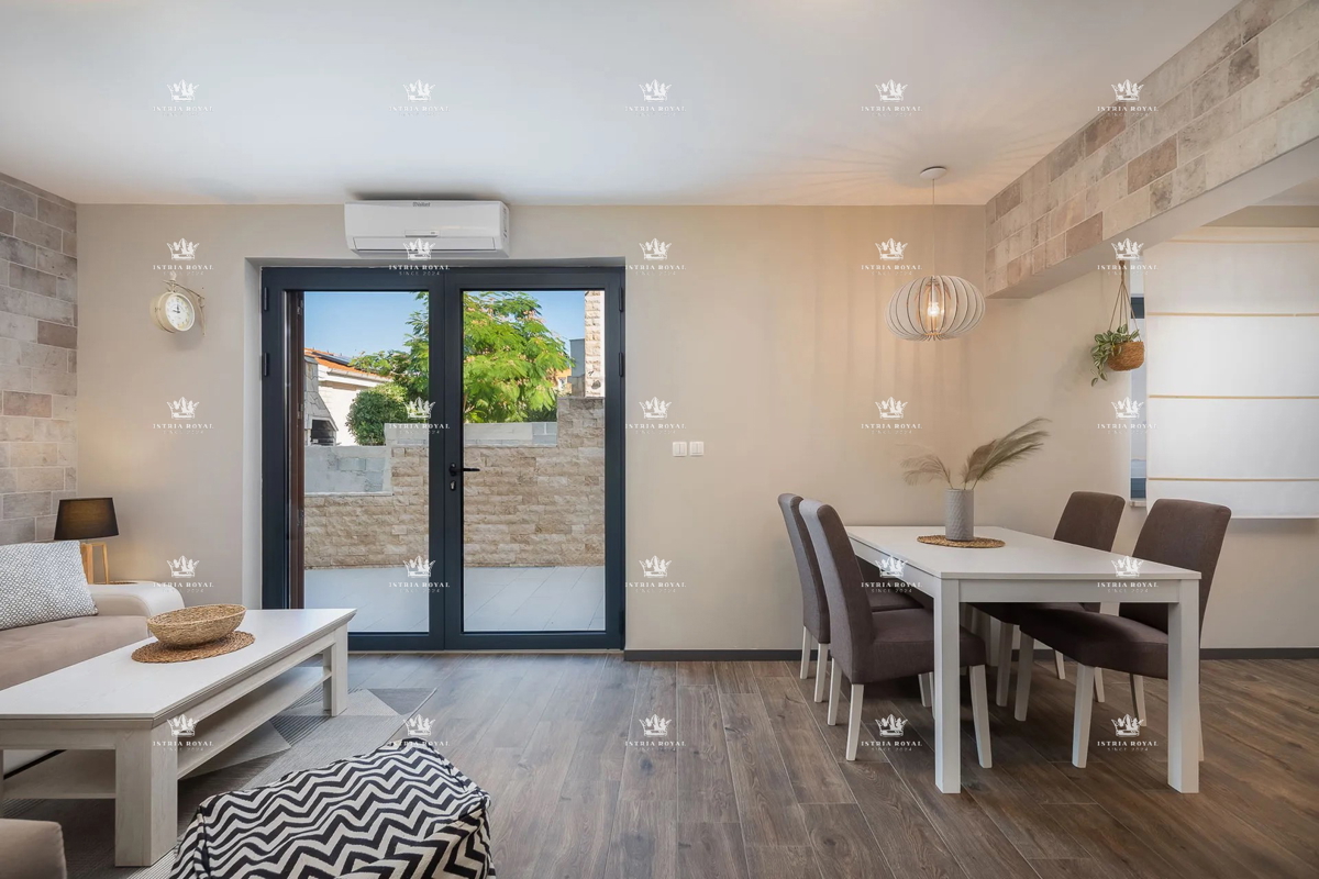 Luksuzna vila z razgledom na morje in bazenom – Pag, 130 m od plaže