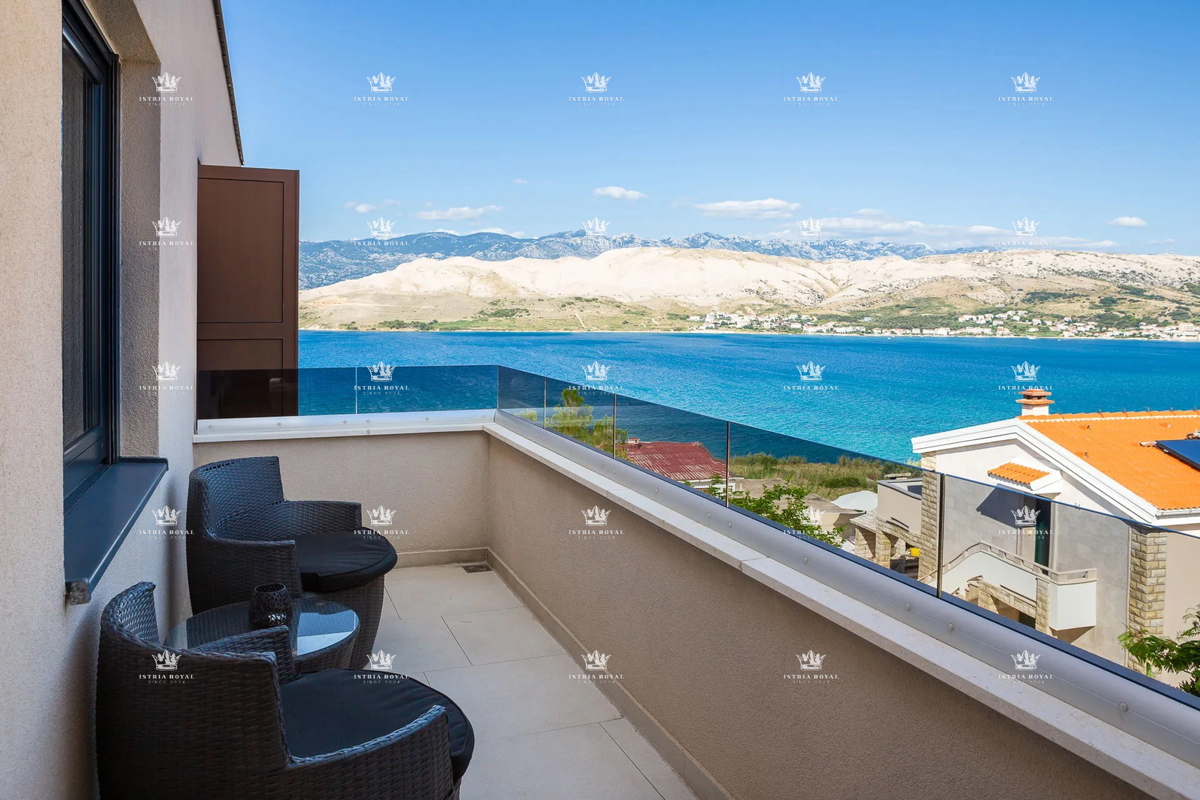 Luksuzna vila z razgledom na morje in bazenom – Pag, 130 m od plaže