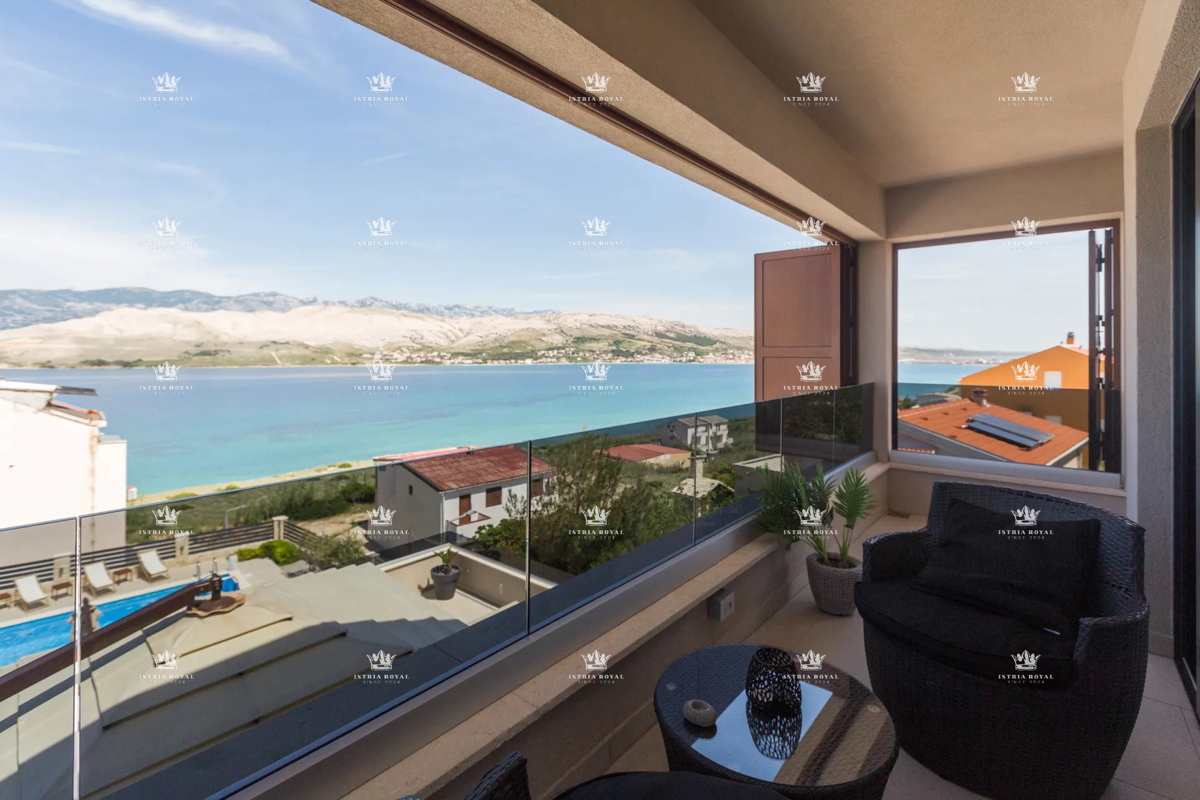 Luksuzna vila z razgledom na morje in bazenom – Pag, 130 m od plaže