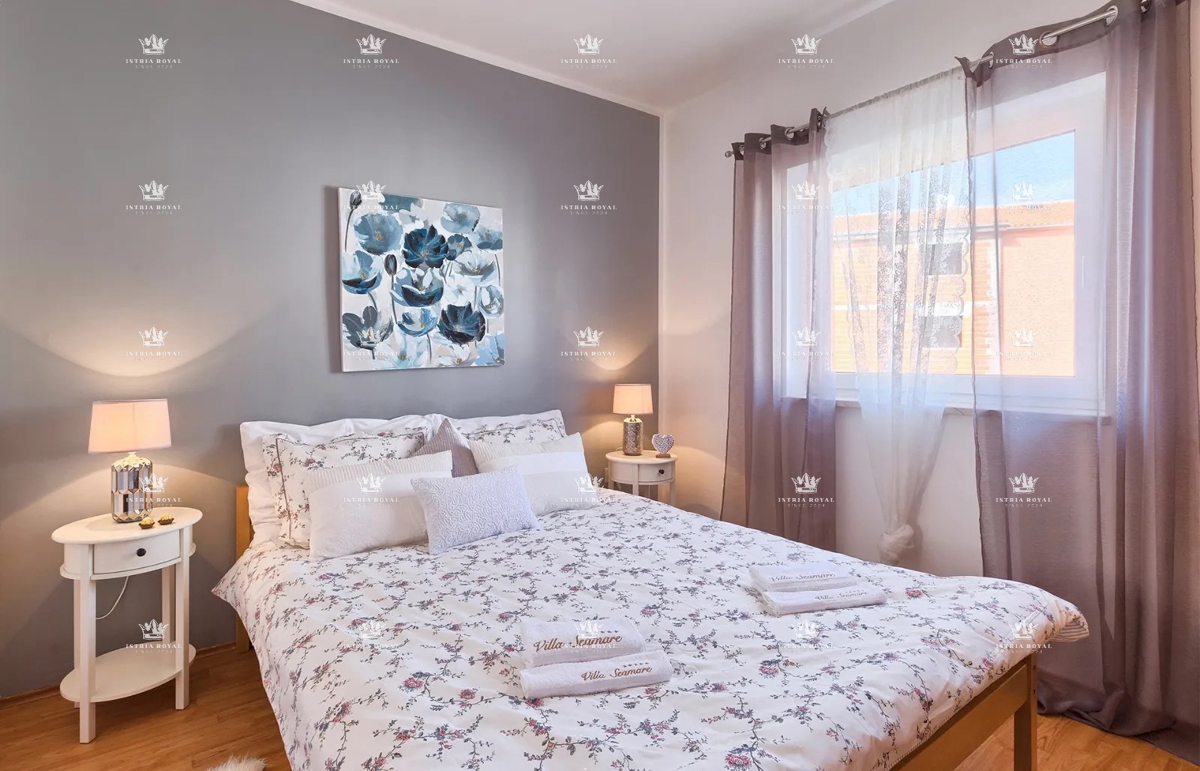 V PRODAJO – Luksuzna vila s bazenom in wellnessom v Pulju, 260 m², 4 stanovanja, 650 m od morja