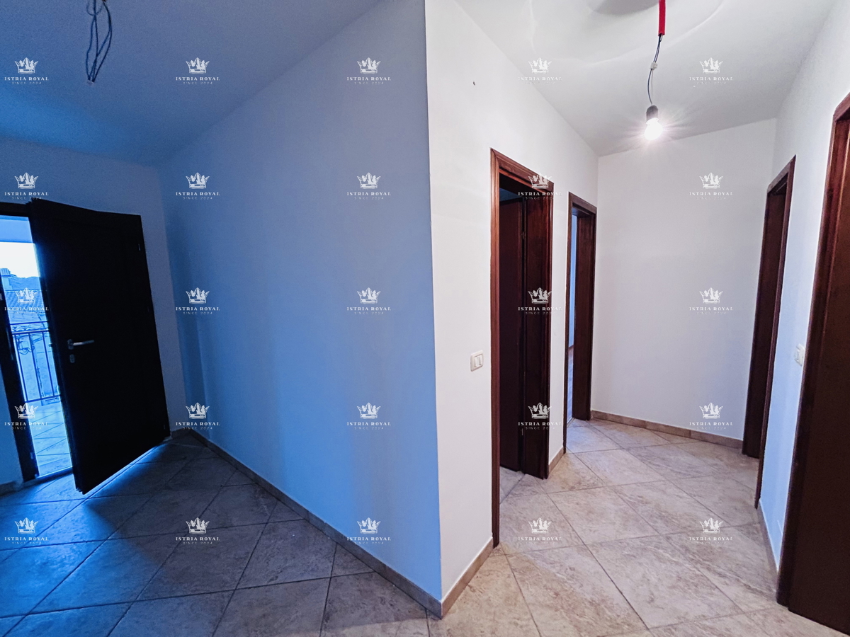 Istra, Bašanija, stanovanje 2SS+DB, 90 m2, tri terase, parkirišče, vrt 24 m2, miren del naselja