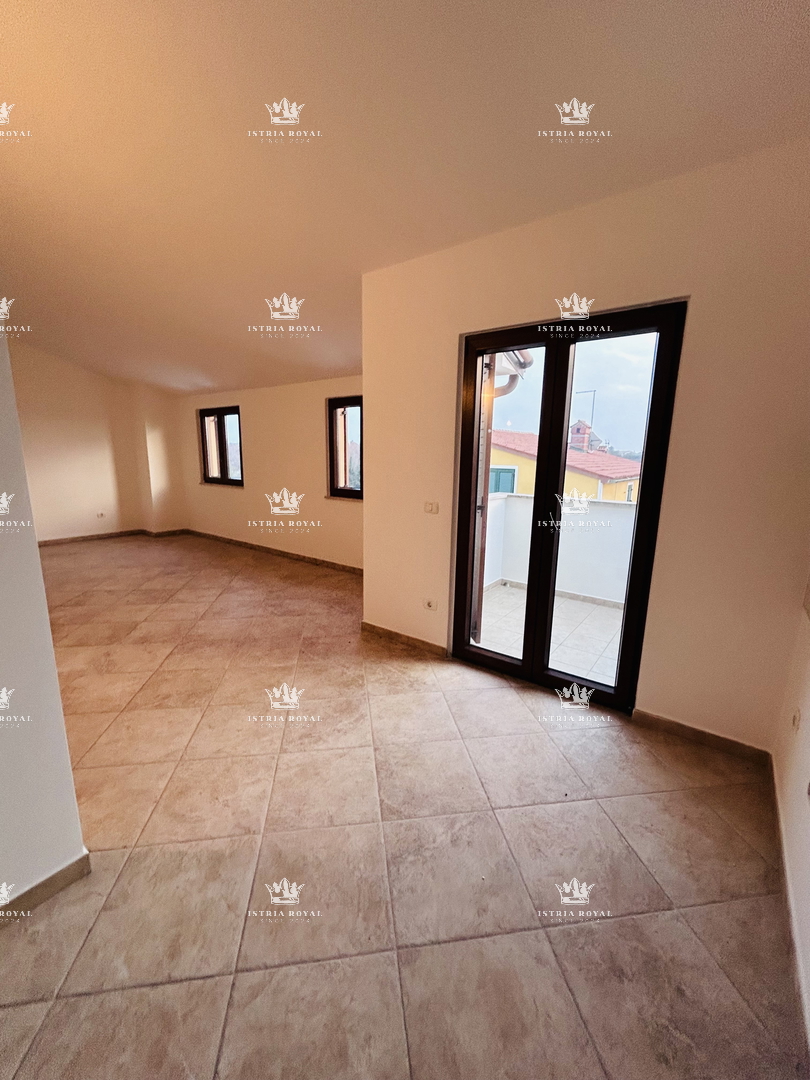 Istra, Bašanija, stanovanje 2SS+DB, 90 m2, tri terase, parkirišče, vrt 24 m2, miren del naselja