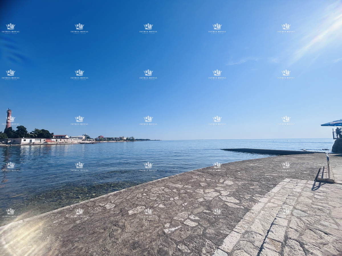 Istra, Umag, 50 m2 stanovanje z 2 spalnicama, center mesta