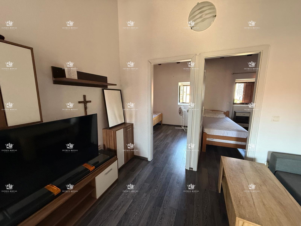 Istra, Umag, 50 m2 stanovanje, 2 spalna prostora, središče mesta, pogled na morje