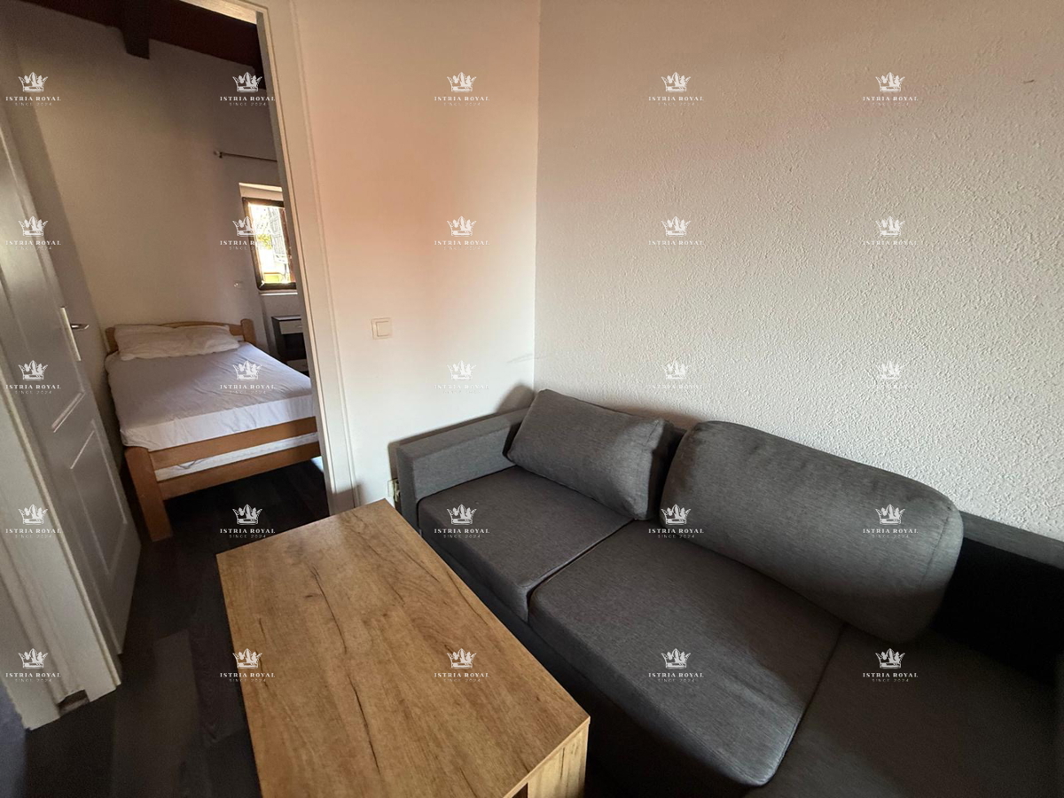 Istra, Umag, 50 m2 stanovanje, 2 spalna prostora, središče mesta, pogled na morje