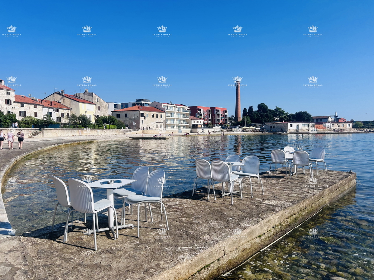 Istra, Umag, 50 m2 stanovanje z 2 spalnicama, center mesta