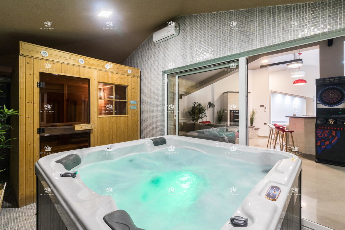 Luksuzna vila z bazenom na prodaj – Istra, Valtura (600 m², 9 kopalnic, 13 prostorov) | Idealno za turizem!