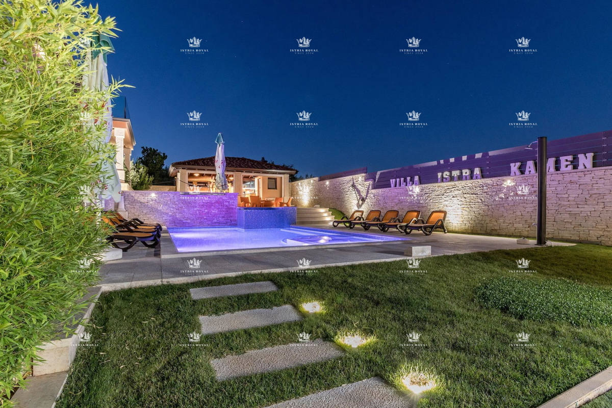 Luksuzna vila z bazenom na prodaj – Istra, Valtura (600 m², 9 kopalnic, 13 prostorov) | Idealno za turizem!