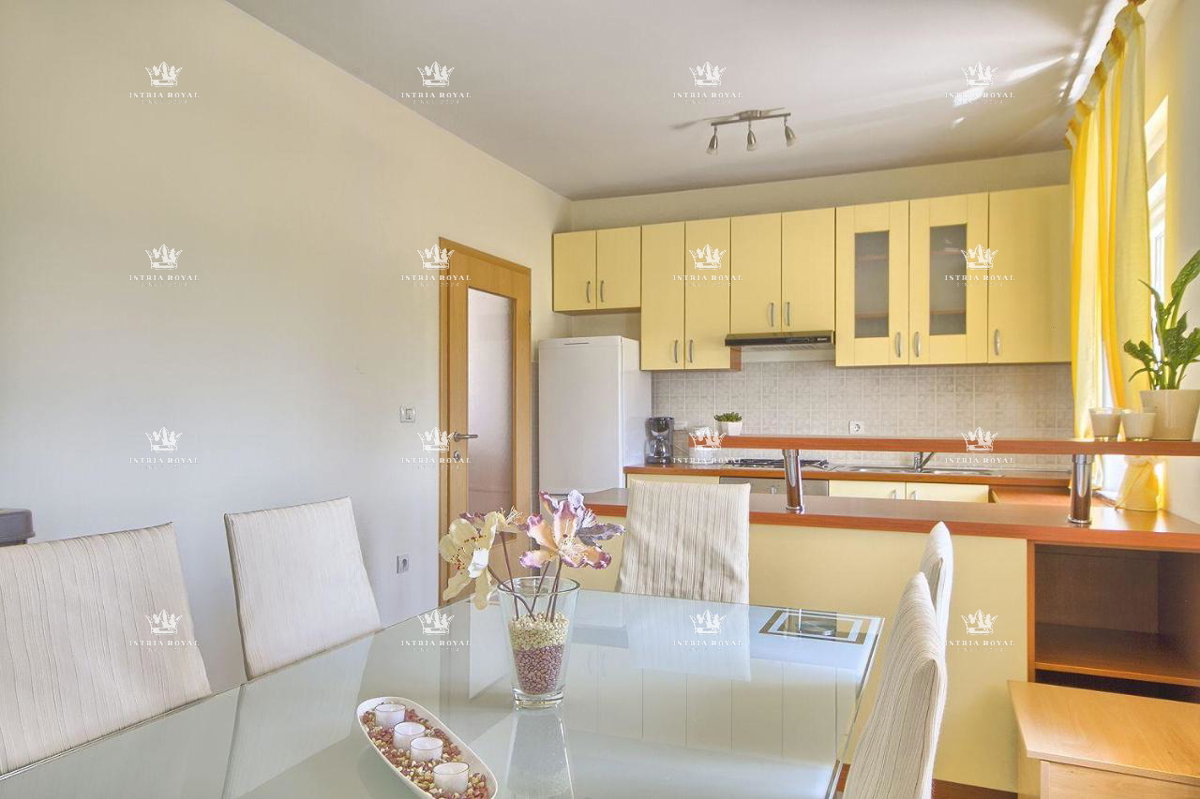 Na prodaj hiša Valtura – Samostojna pritlična hiša z veliko zemljiščem, 205 m², Istra