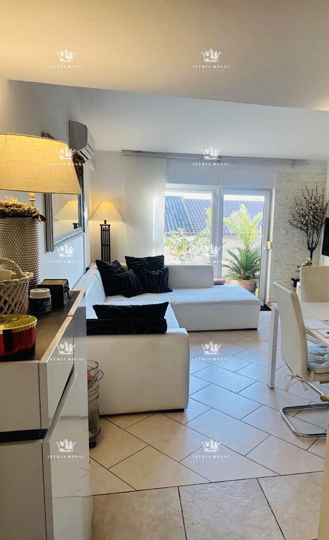 Istra, Pula, stanovanje 2SS+DB, 51 m2, dva balkona, shramba