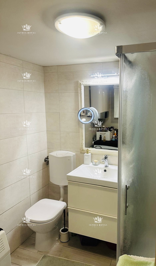 Istra, Pula, stanovanje 2SS+DB, 51 m2, dva balkona, shramba