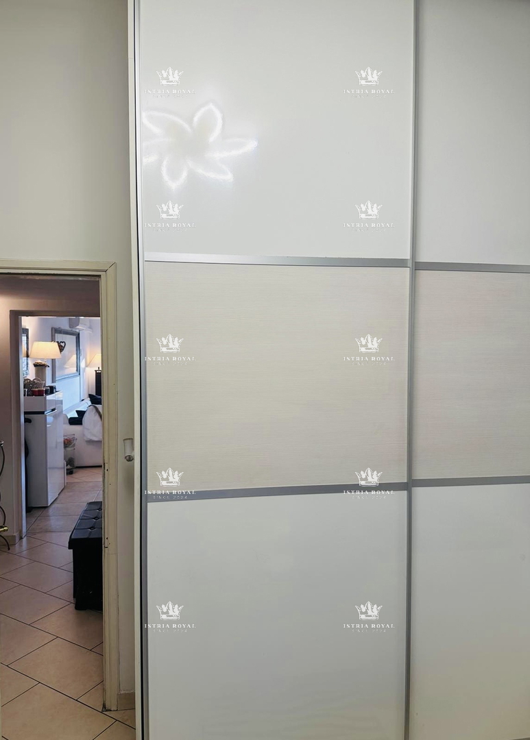 Istra, Pula, stanovanje 2SS+DB, 51 m2, dva balkona, shramba