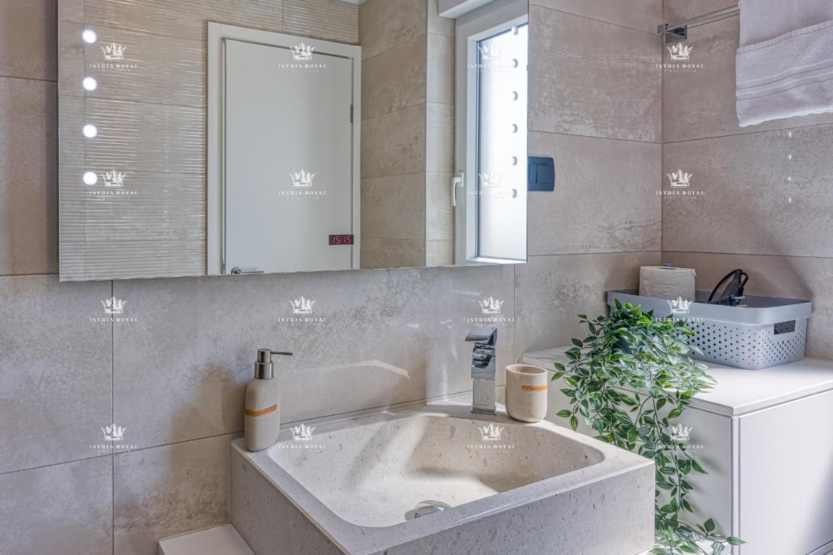 ISTRA, GALIŽANA – Luksuzna samostojna hiša s bazenom, 150 m², 3 spalni prostori – PRODAJA!