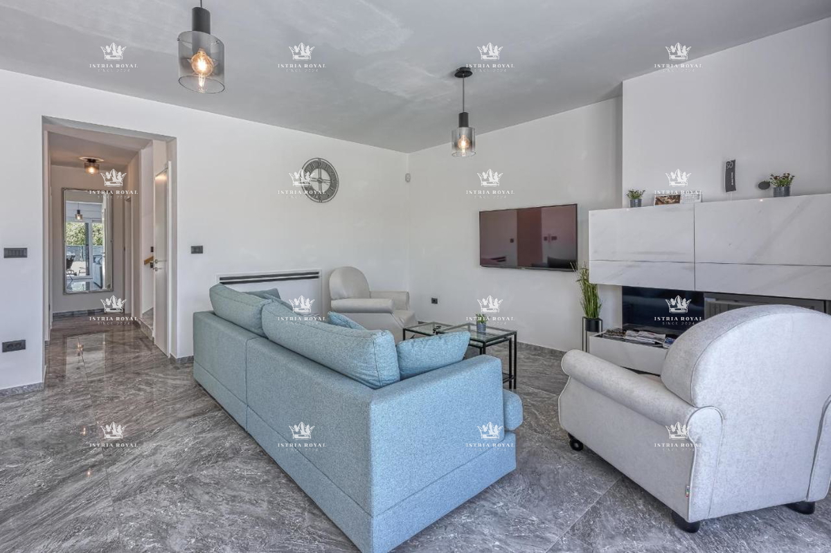 ISTRA, GALIŽANA – Luksuzna samostojna hiša s bazenom, 150 m², 3 spalni prostori – PRODAJA!