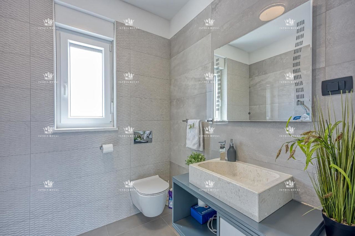 ISTRA, GALIŽANA – Luksuzna samostojna hiša s bazenom, 150 m², 3 spalni prostori – PRODAJA!