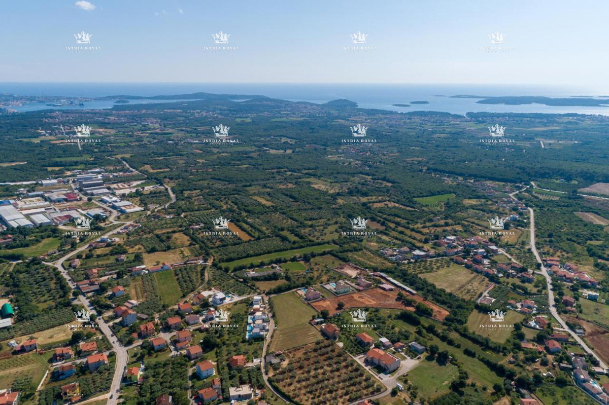 ISTRA, GALIŽANA – Luksuzna samostojna hiša s bazenom, 150 m², 3 spalni prostori – PRODAJA!