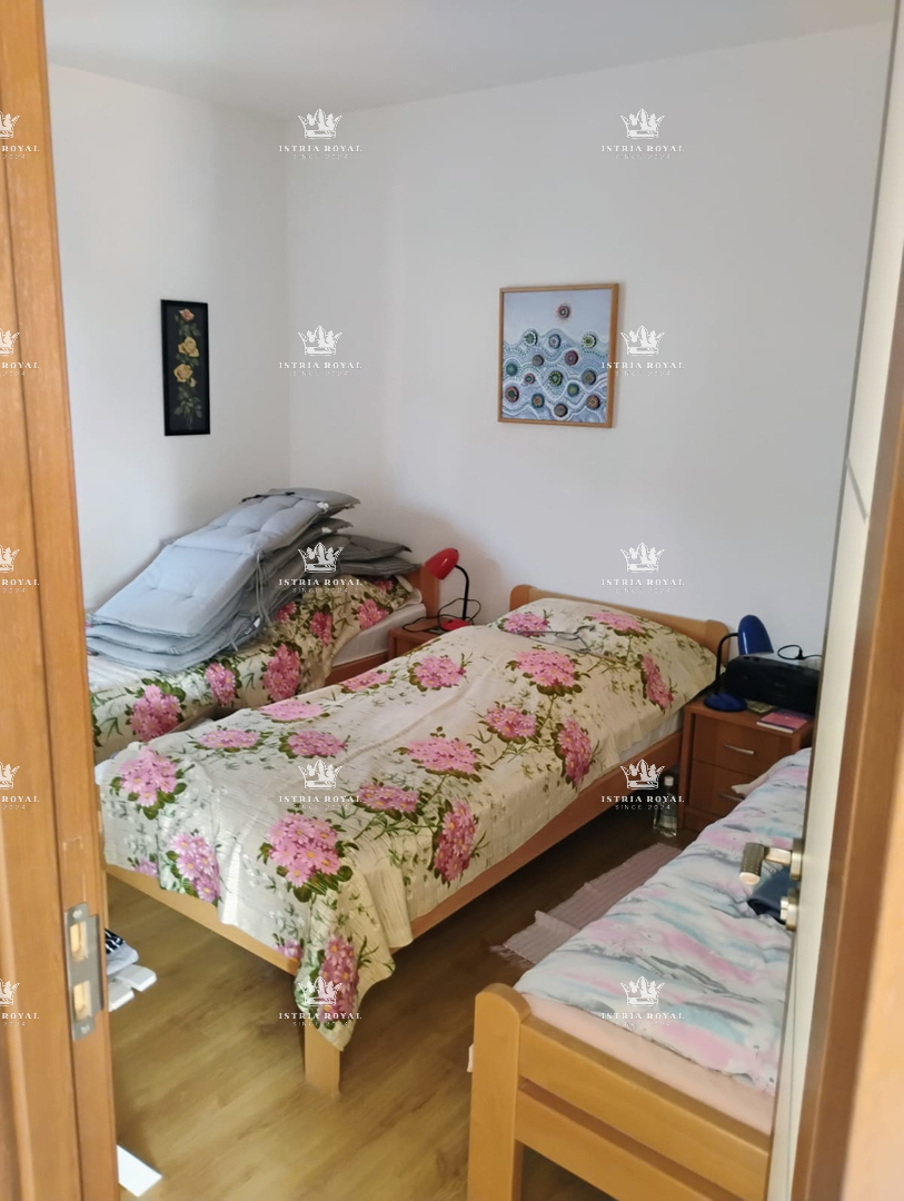 Prodaja stanovanjske enote – pritličje z vrtom, shrambnim prostorom in pravico lastništva, Istra, Pula, Ližnjan.