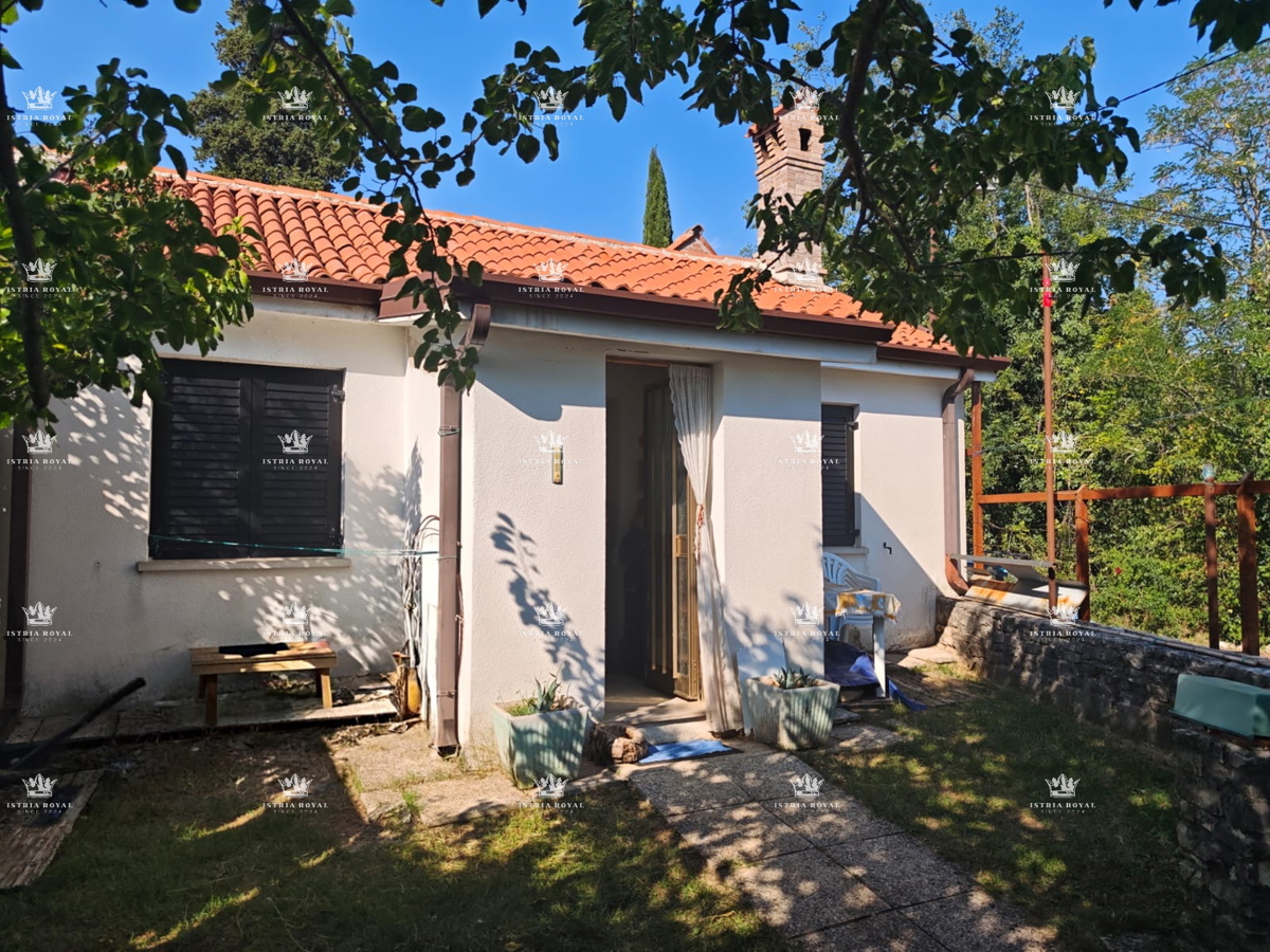 Istra, Oprtalj, hiša 70 m2