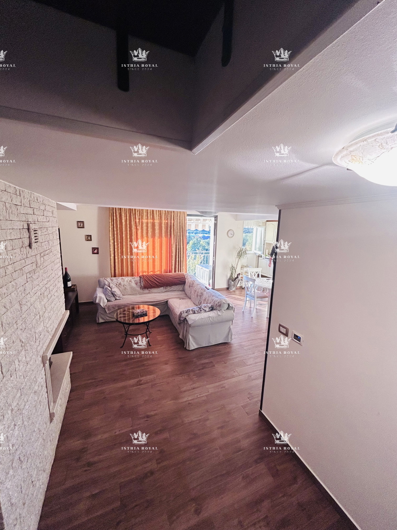 Luksuzni penthouse v Novigradu – 102 m² + terasa s pogledom na morje, 2 parkirni mesti