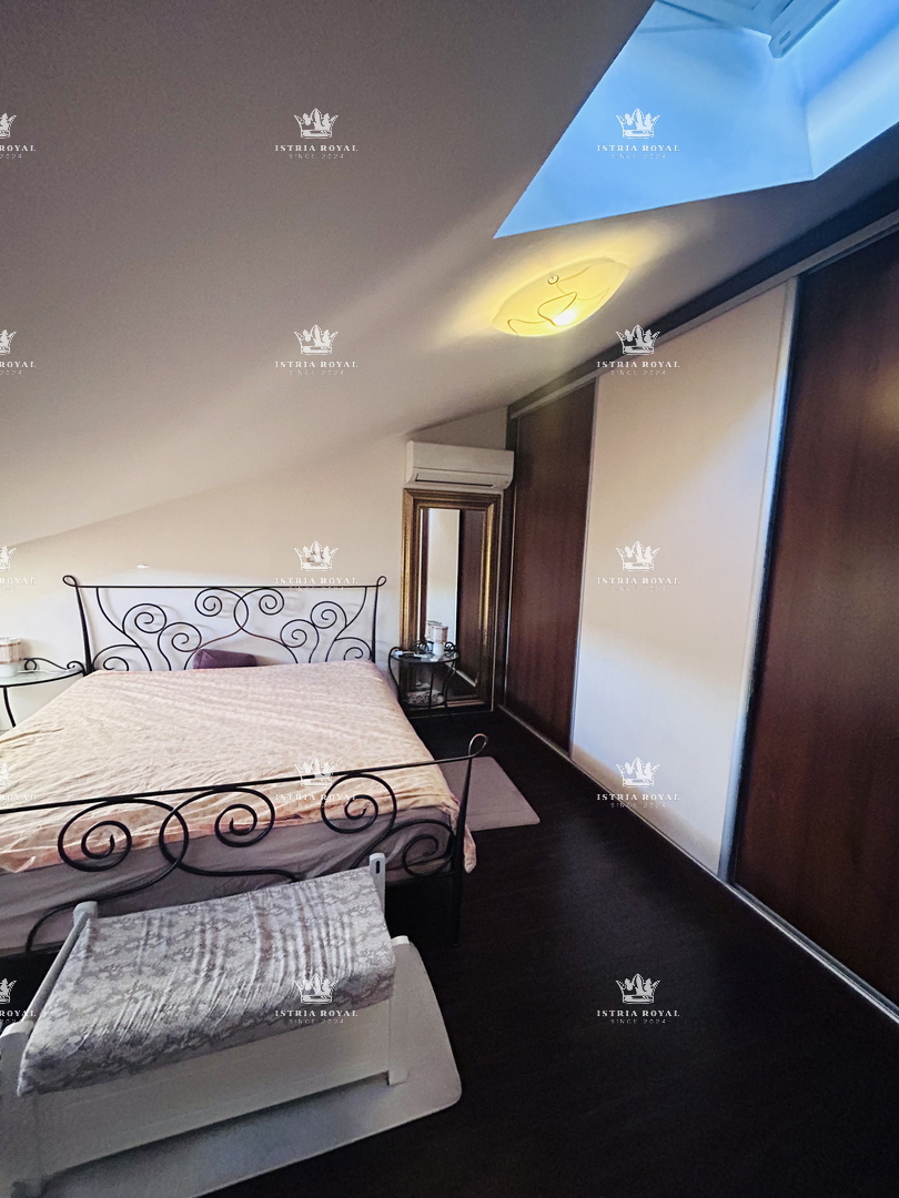 Luksuzni penthouse v Novigradu – 102 m² + terasa s pogledom na morje, 2 parkirni mesti