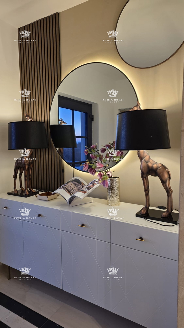 Istra, Buje, luksuzna hiša 384 m2, pogled na morje in oljčni nasad, luksuzno, savna, vinska klet, parkirišče, 3SS+DB