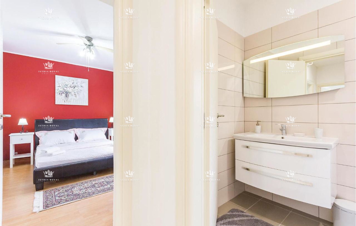 Na prodaj – Družinska hiša s bazenom v Pulju, Valdebek – 220 m² bivalne površine + 400 m² zemljišča!