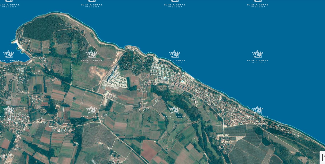 Istra, Crveni Vrh, gradbena parcela 630 m2, vsa infrastruktura, pogled na morje