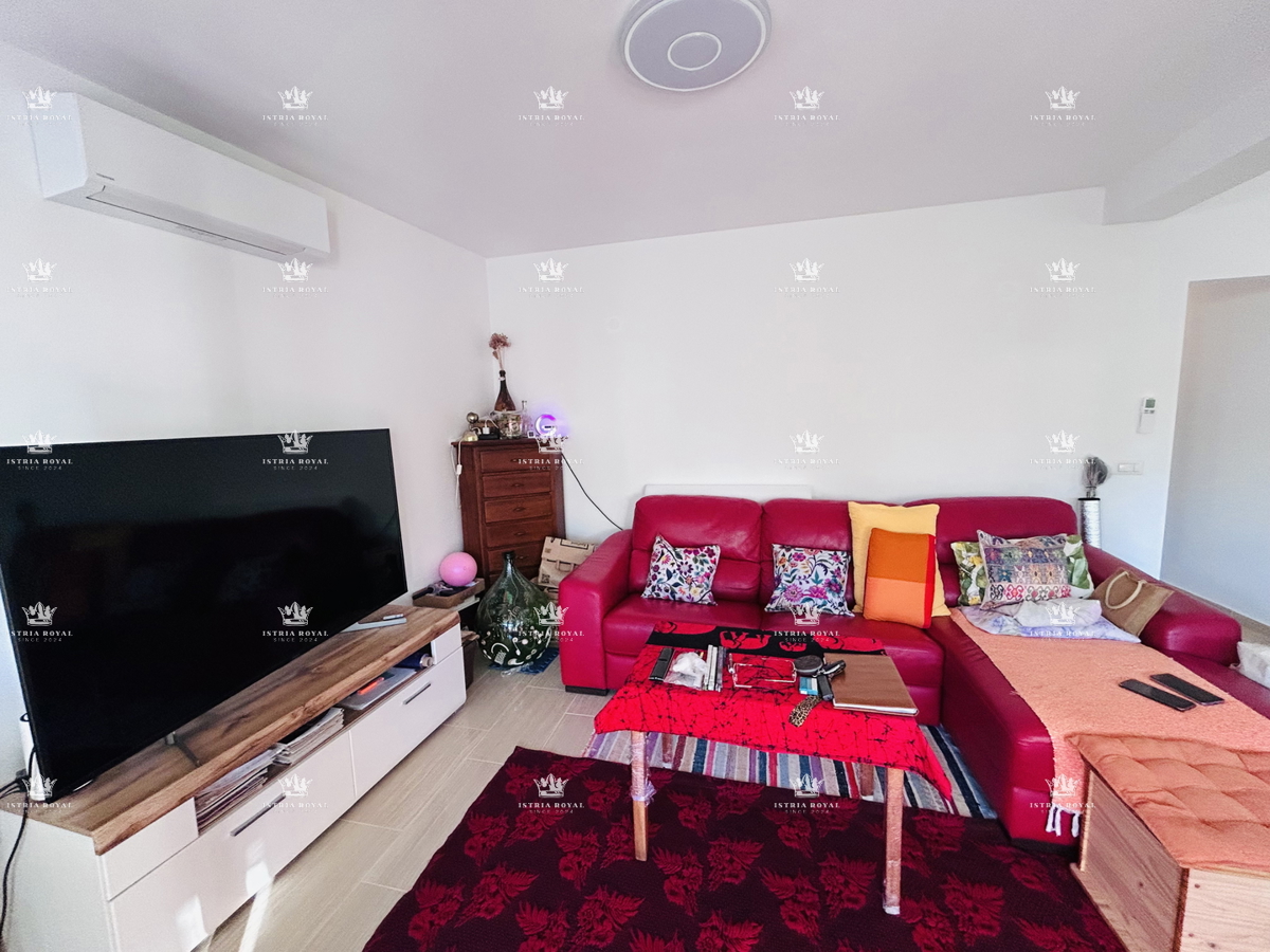 Prostoren stan v Taru – 75 m² + 150 m² terasa in vrt