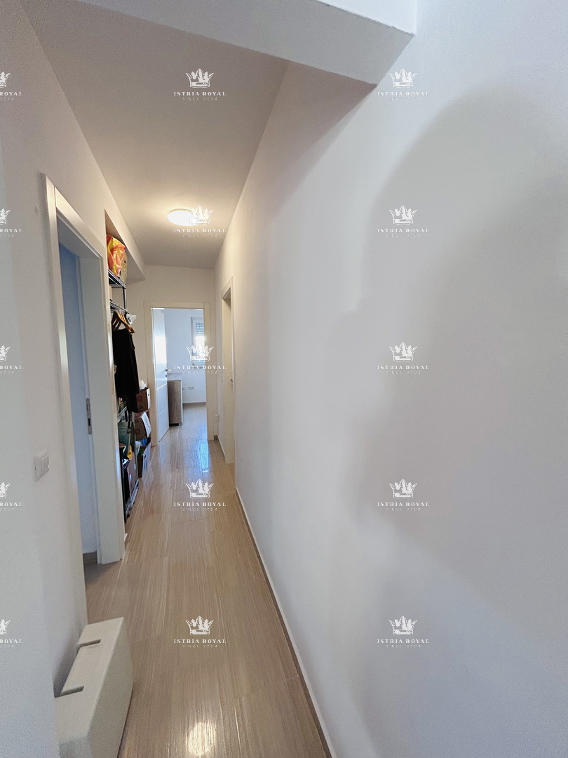 Prostoren stan v Taru – 75 m² + 150 m² terasa in vrt