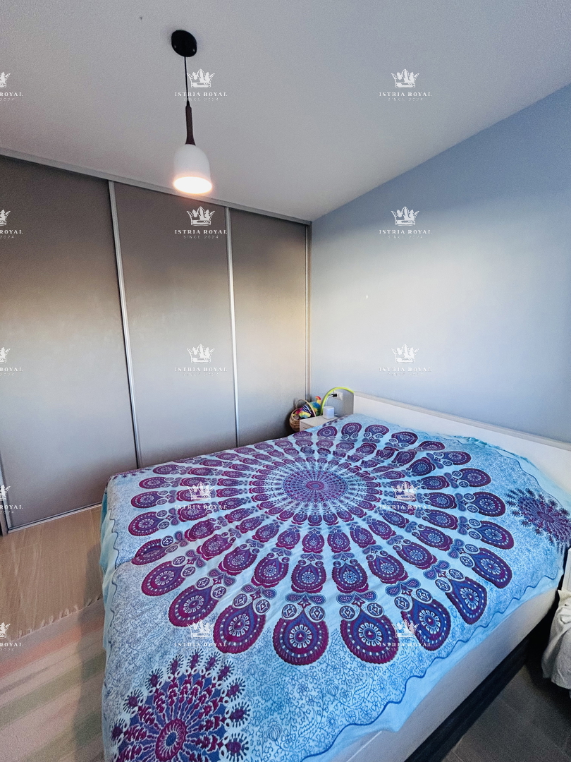 Prostoren stan v Taru – 75 m² + 150 m² terasa in vrt