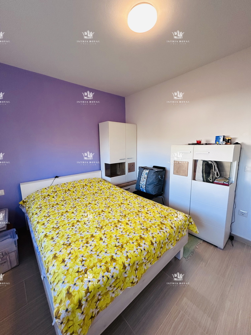 Prostoren stan v Taru – 75 m² + 150 m² terasa in vrt