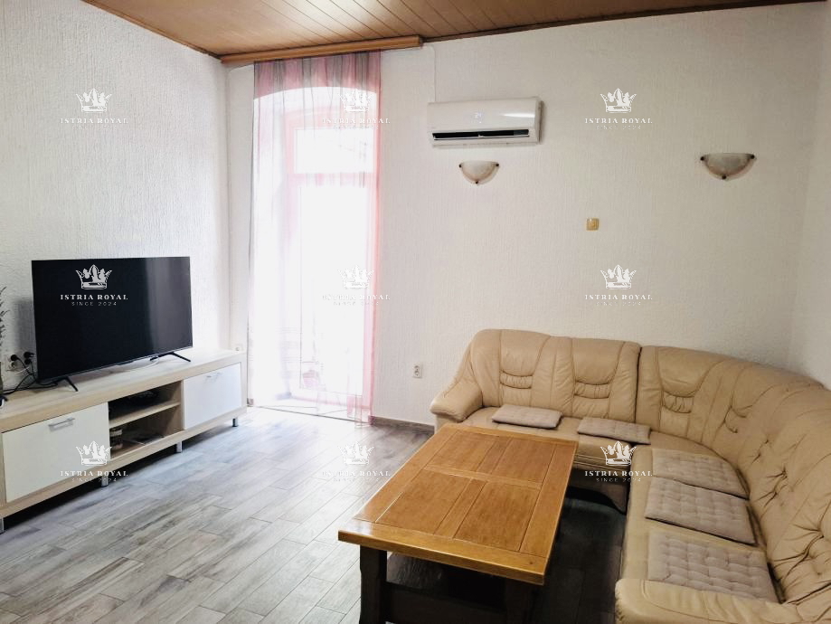 Istra, Pula, DVA STANA, atraktivna lokacija, 122 m2, 3SS+DB