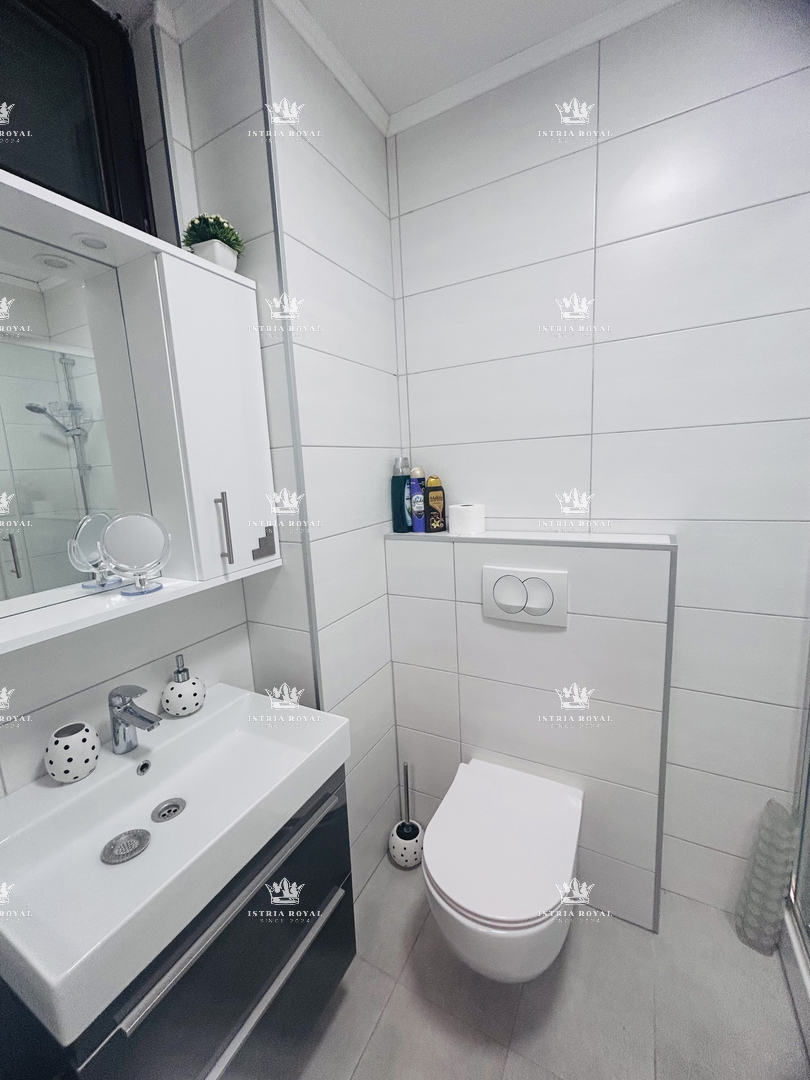 Istra, Mareda, stanovanje, garsonjera, 28 m2, 150 m do morja, plaža, pogled na morje, popolnoma obnovljeno