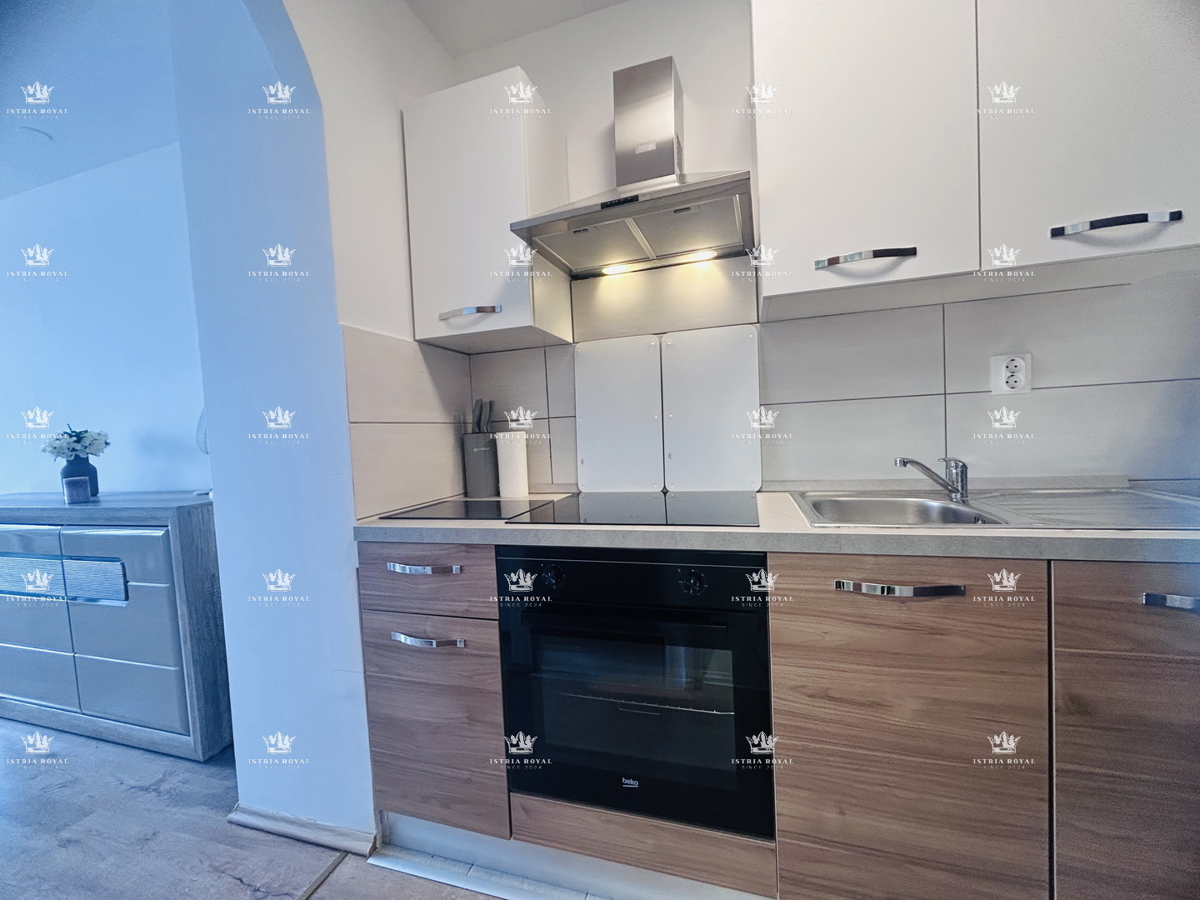 Istra, Mareda, stanovanje, garsonjera, 28 m2, 150 m do morja, plaža, pogled na morje, popolnoma obnovljeno