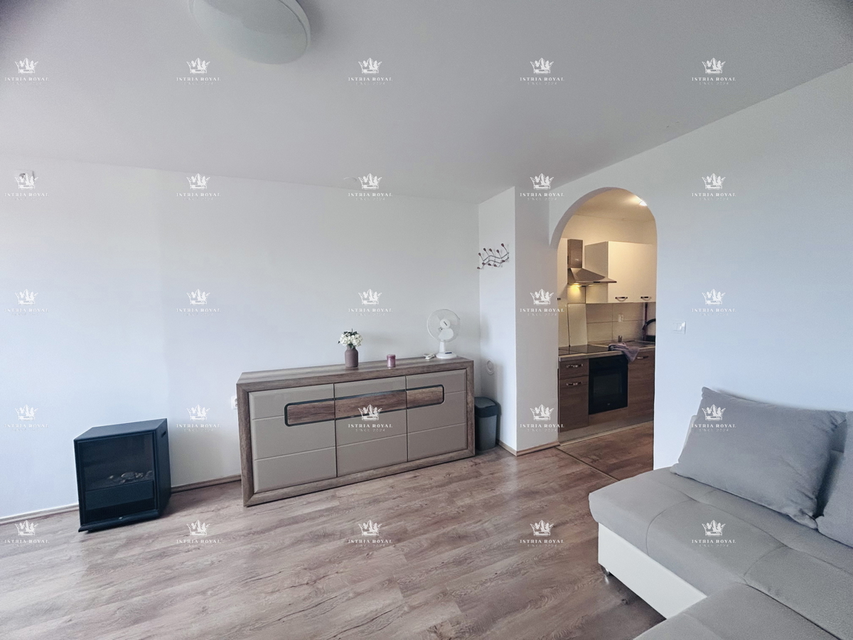 Istra, Mareda, stanovanje, garsonjera, 28 m2, 150 m do morja, plaža, pogled na morje, popolnoma obnovljeno