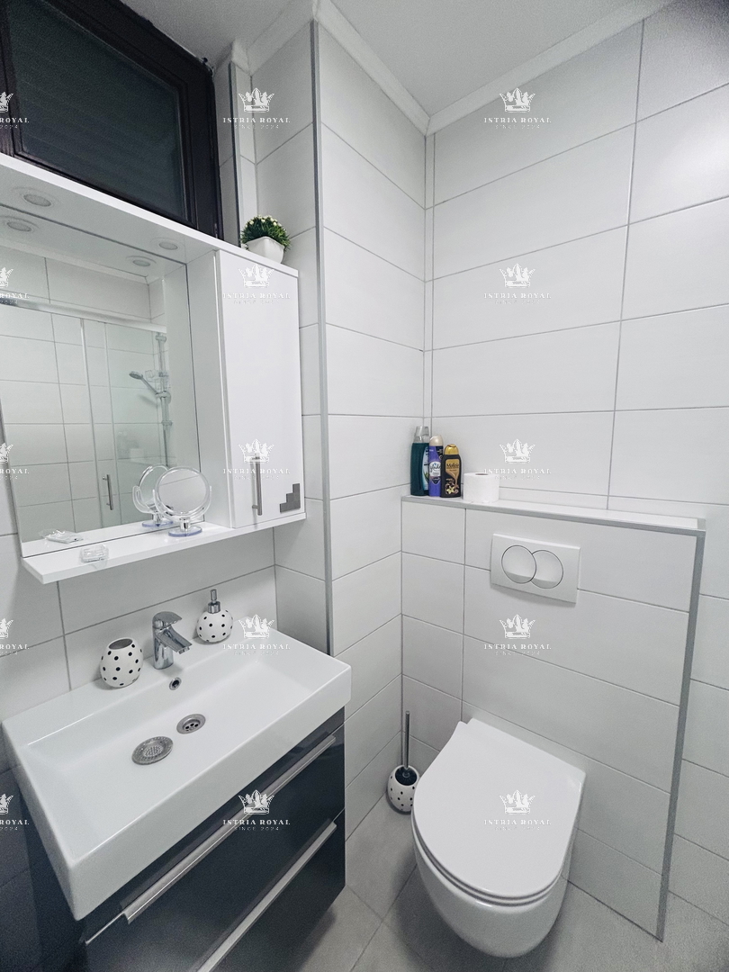 Istra, Mareda, stanovanje, garsonjera, 28 m2, 150 m do morja, plaža, pogled na morje, popolnoma obnovljeno