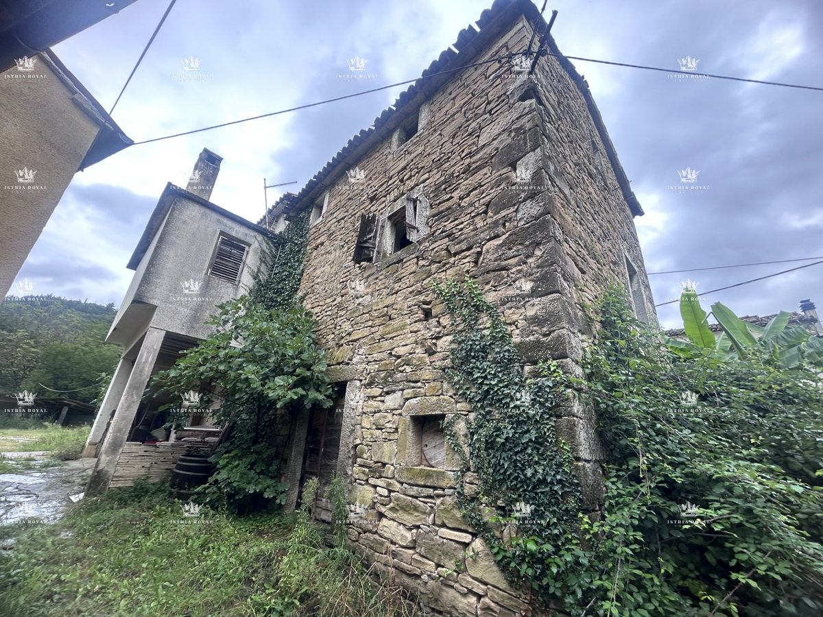 ISTRA – SENJ (OPRTALJ) – PRODAJA STARE ISTARSKE KAMNITE HIŠE Z RAZGLEDOM – 90 m², ZA PRILAGODITEV.