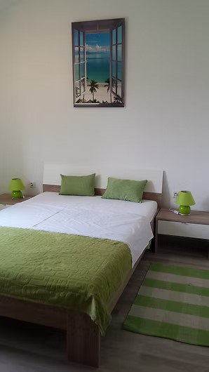 PRODAJA HIŠE Z DVEMA STANOVANJSKIMA ENOTAMA + DVORIŠČE – SKUPAJ 136,78 m²! ISTRA, LIŽNJAN, PULA