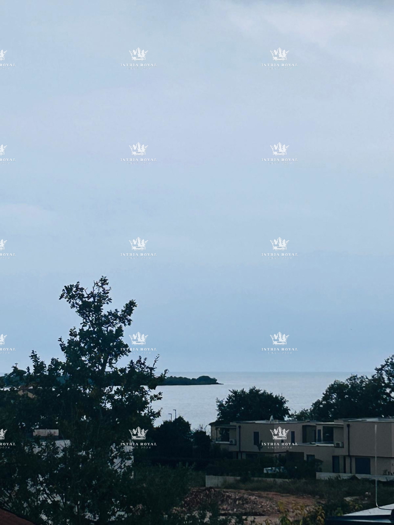 Istra, Karigador, DVOJNA HIŠA 118 m2, 3 SPALNICE + DNEVNA SOBA, 300 m od morja, pogled na morje