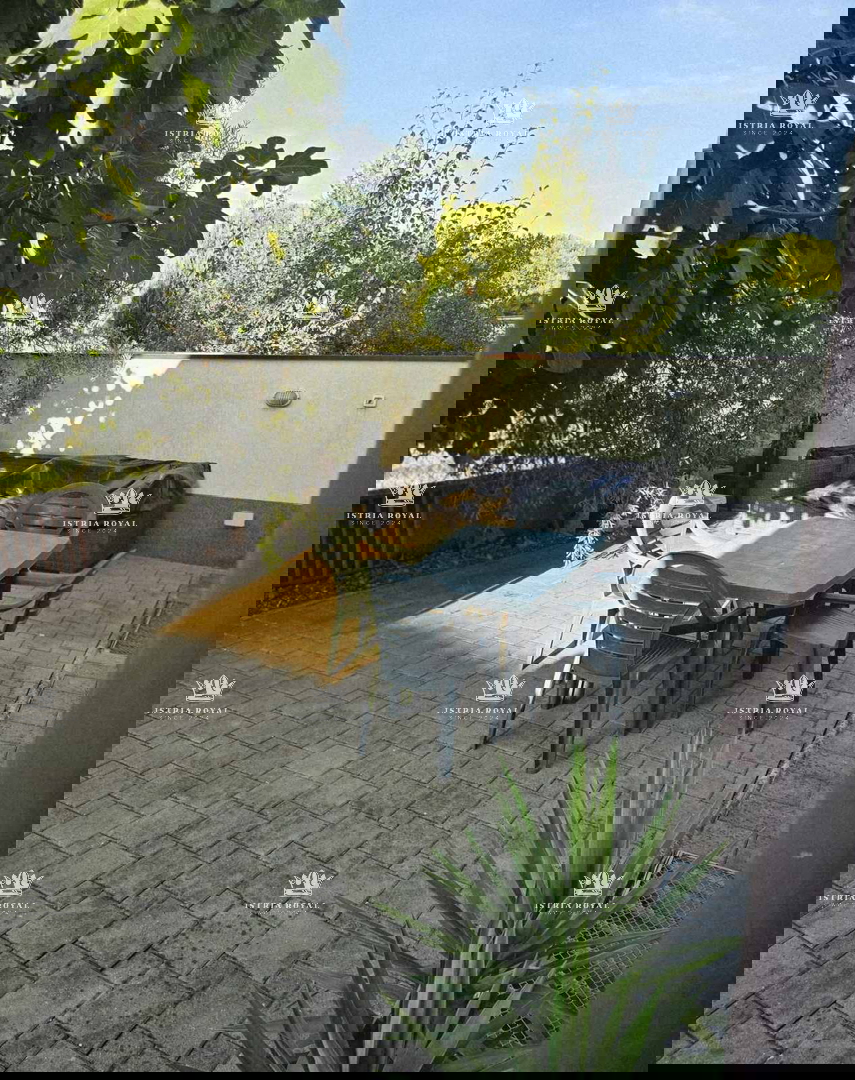 Pula Monvidal, stanovanje z vrtom