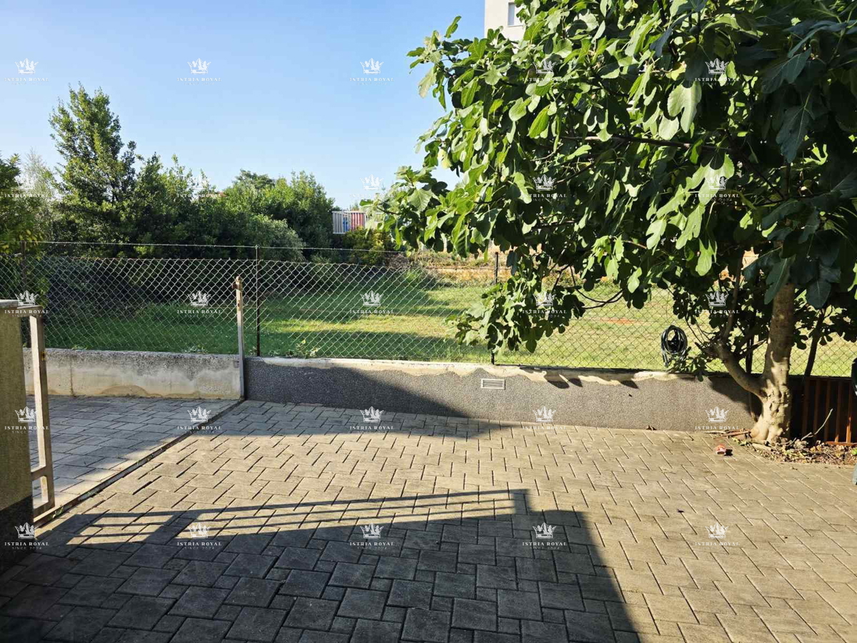 Pula Monvidal, stanovanje z vrtom